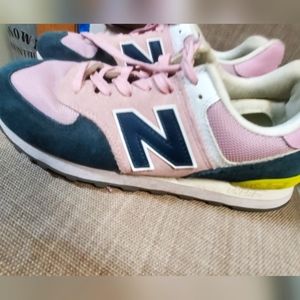 Womens New Balance Classis 574 sneakers